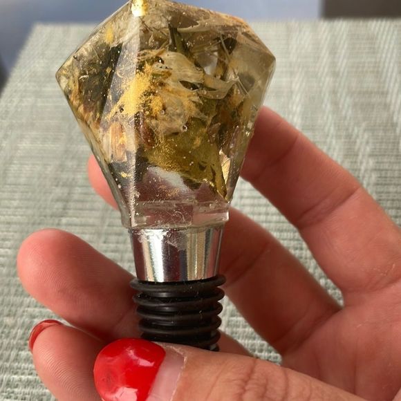 - Handmade Pressed Flower Diamond Top Wine Stop Flurry - Picture 4 of 13